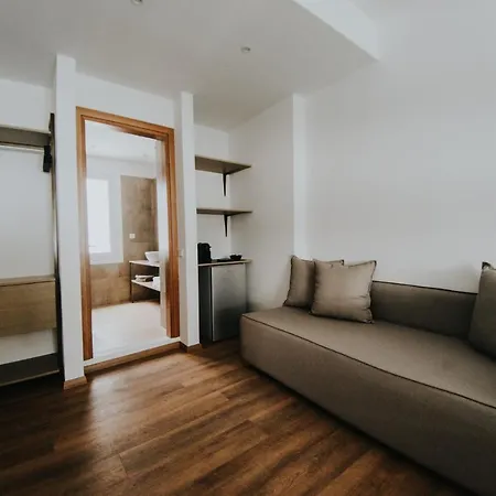 Voulis Attico & 3* Athens