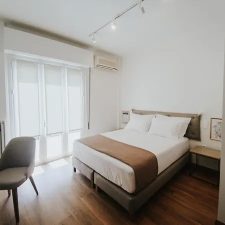 Voulis Attico &