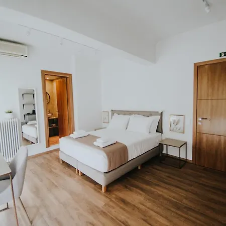 Voulis Attico & Guest house
